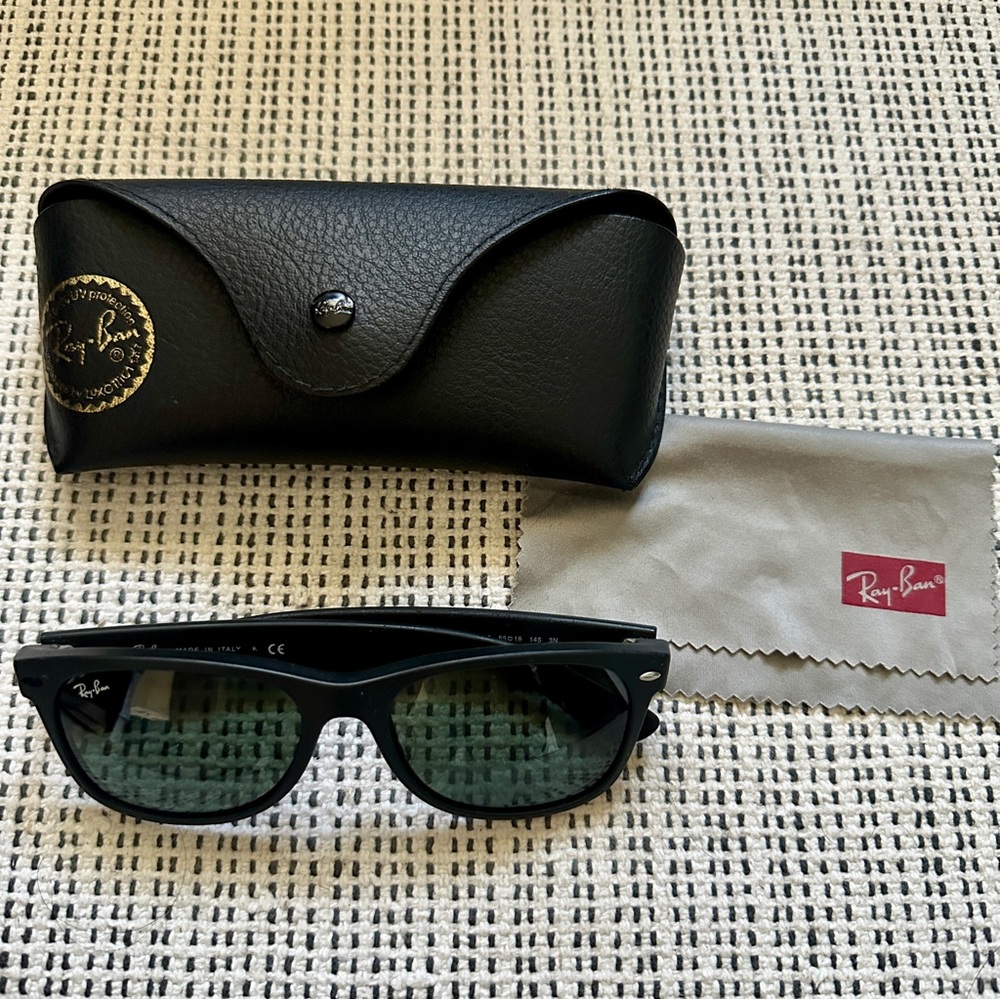 Ray-Ban New Wafarer RB2132 55-18-145 Cloth and Case Included